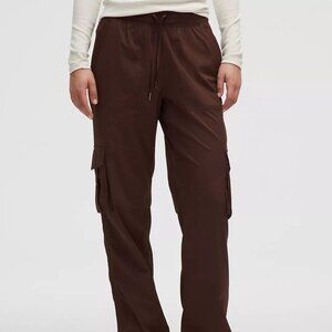 Lululemon Dance Studio Relaxed-Fit Mid-Rise Cargo Pant NWT Size M Lava cake